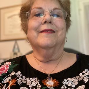 Meet your Posher, Betsy